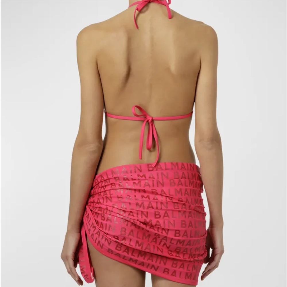 Balmain - Picture 2 of 6